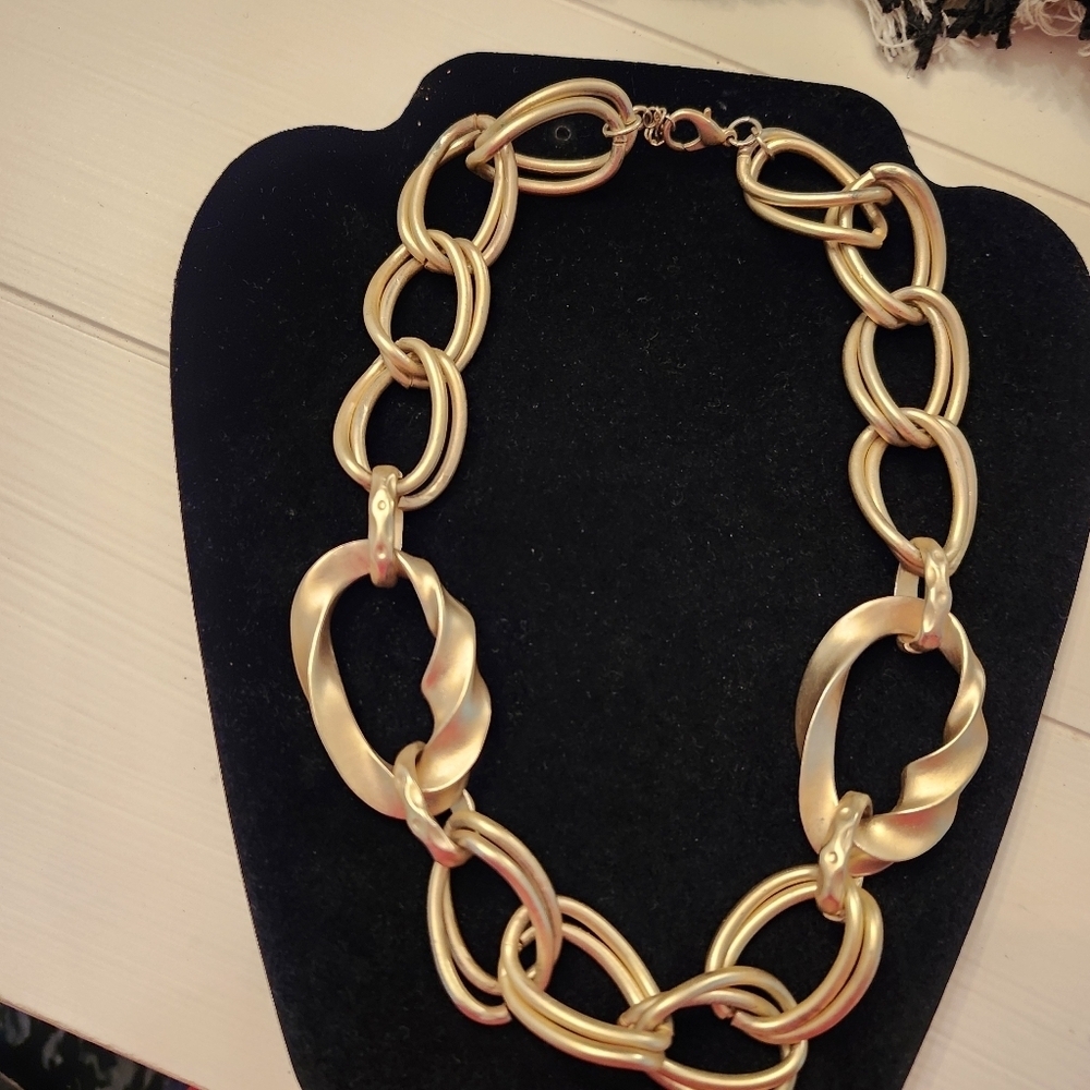 Elegant Goldtone Choker Chain Necklace